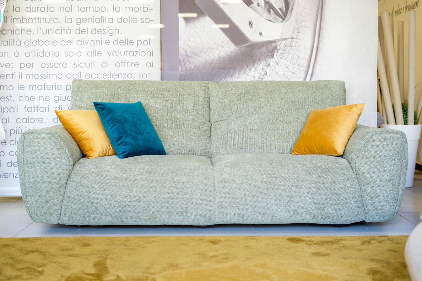 Showroom 2
